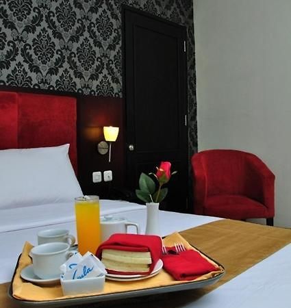 Feodora Airport Hotel Palembang Cameră foto