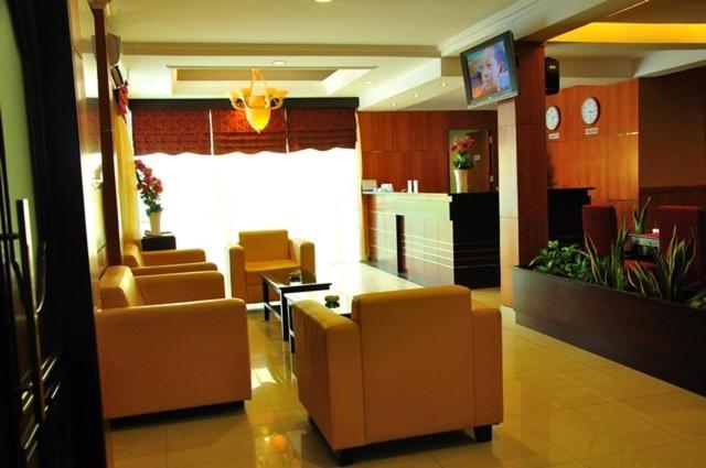 Feodora Airport Hotel Palembang Exterior foto