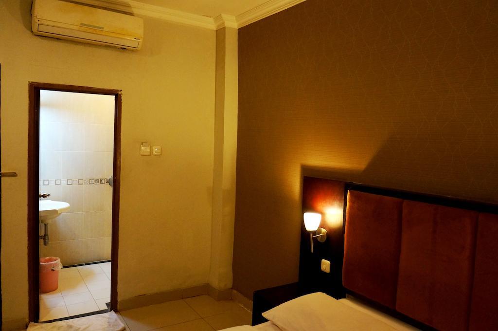 Feodora Airport Hotel Palembang Cameră foto