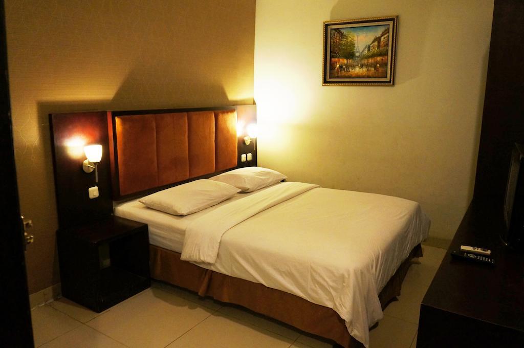 Feodora Airport Hotel Palembang Cameră foto