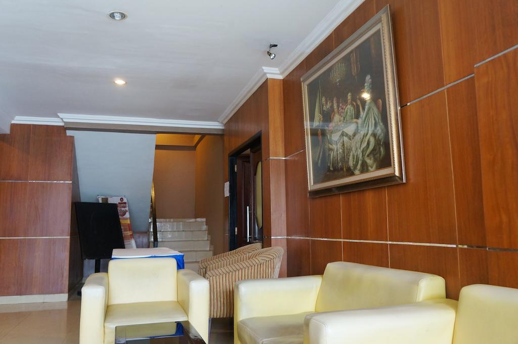 Feodora Airport Hotel Palembang Exterior foto