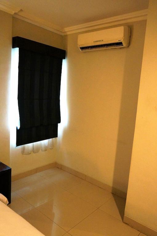 Feodora Airport Hotel Palembang Exterior foto